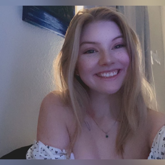 Meet your Posher, Destiny - Picture 1 of 1